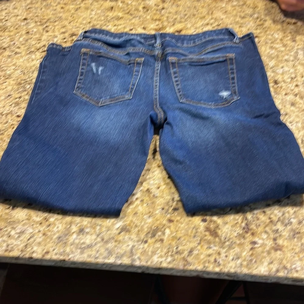 Dark Wash Distressed Relaxed fit Jeans Maurice’s - Picture 3 of 4